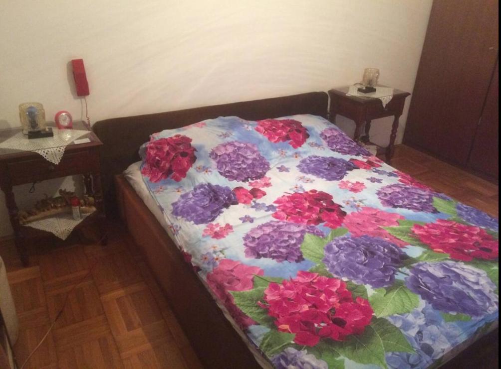 Private Room In A Shared Apartment In The Center Of บาร์ ภายนอก รูปภาพ